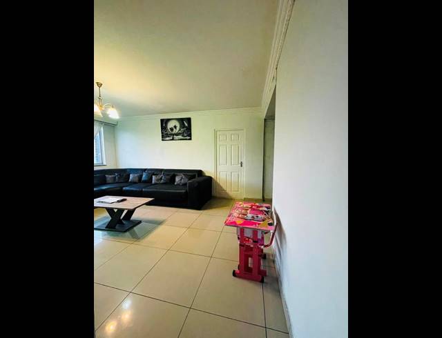 2 BEDROOM APARTMENT FOR SALE IN DURBAN CBD